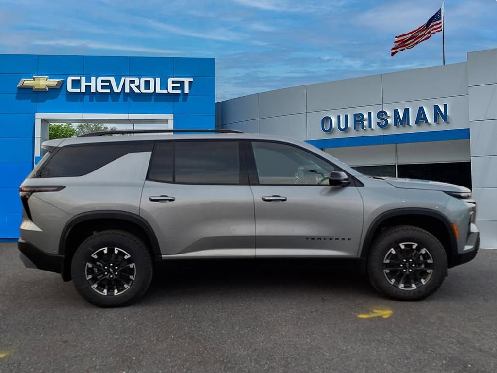 New 2026 Chevrolet Traverse Z71 w/ Enhanced Driving Package AWD/4WD image 2