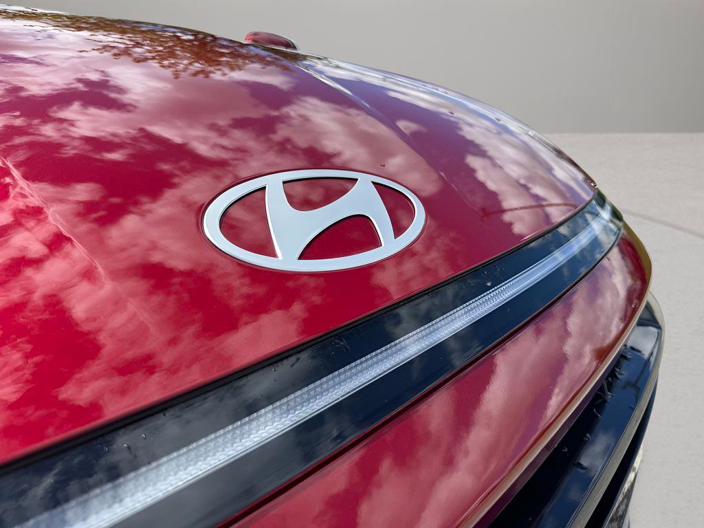 Used 2025 Hyundai Sonata SE FWD image 11