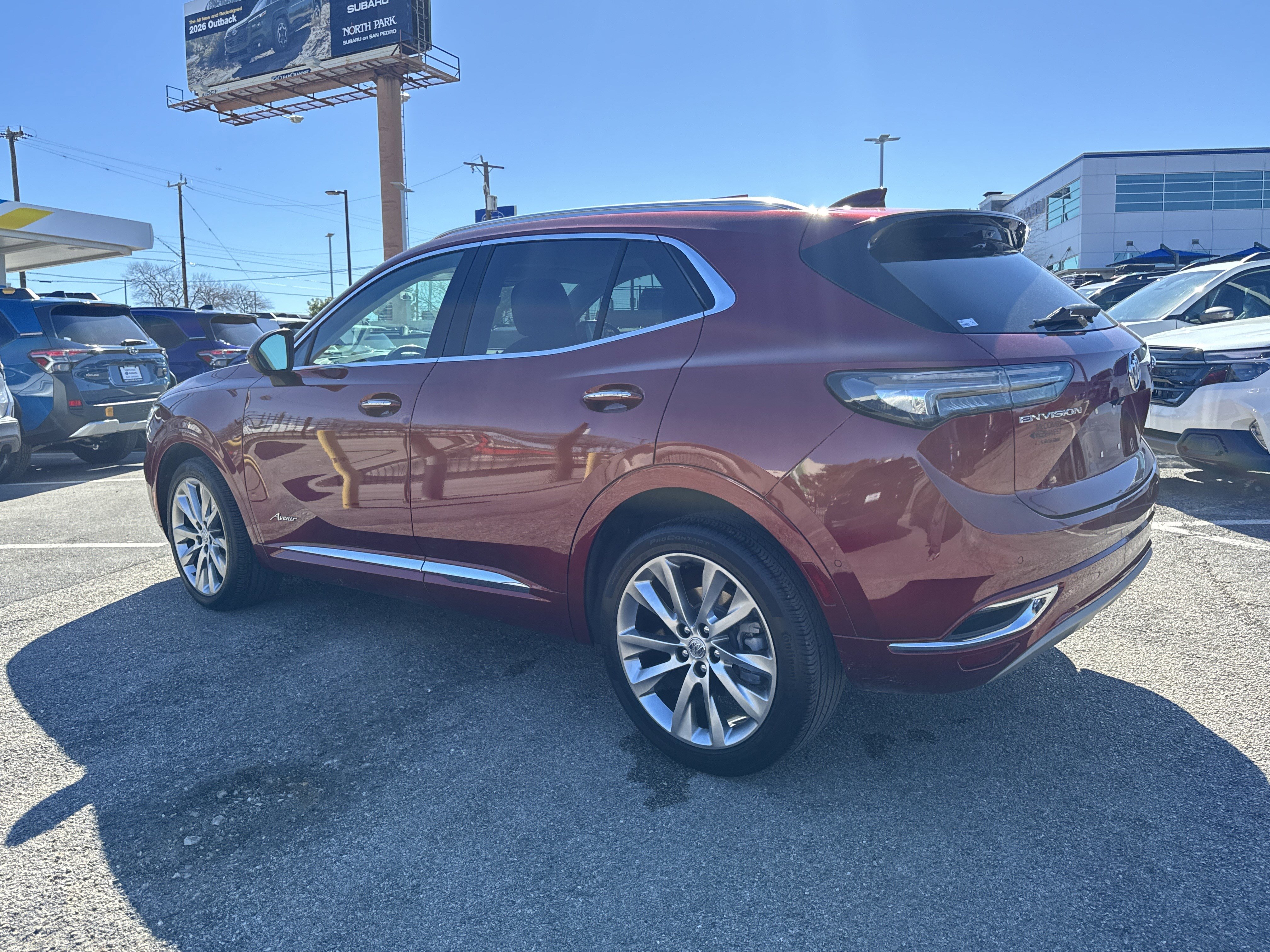 Used 2023 Buick Envision Avenir image 5