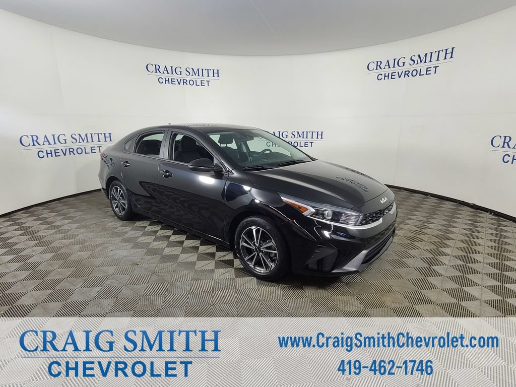 Used 2022 Kia Forte LXS w/ LXS Technology Package FWD image 9