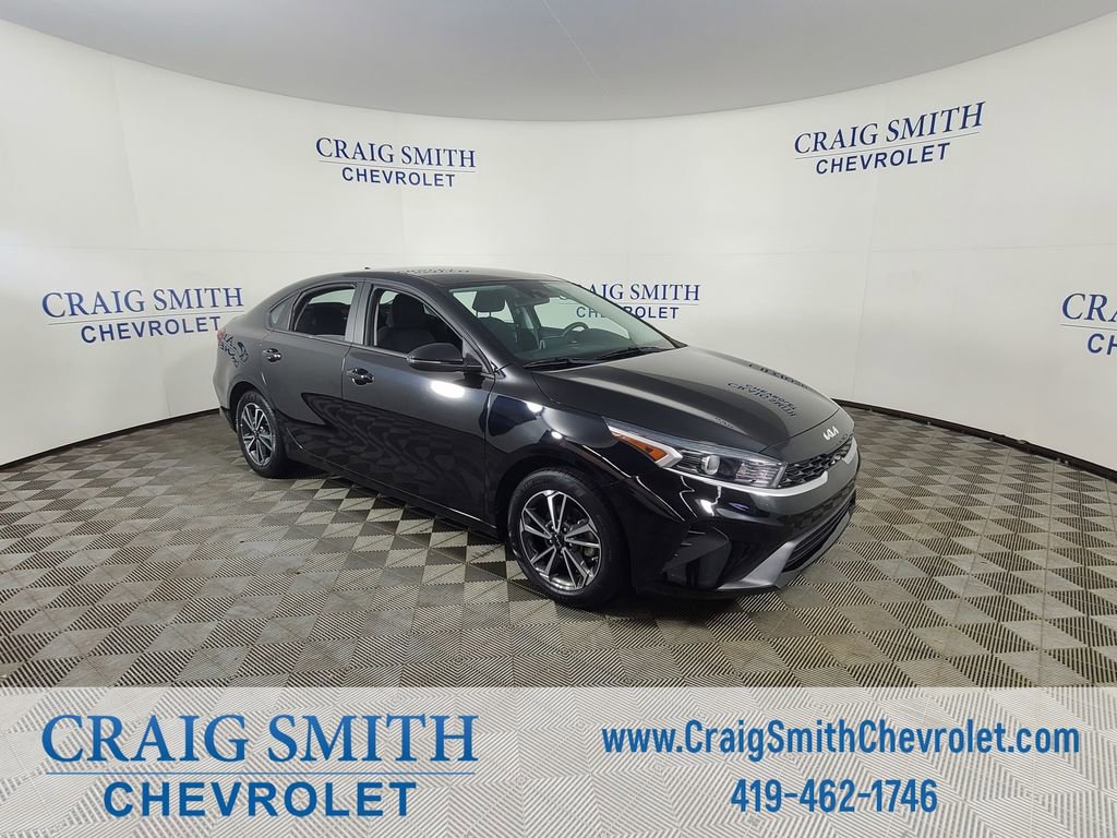 Used 2022 Kia Forte LXS w/ LXS Technology Package FWD image 9
