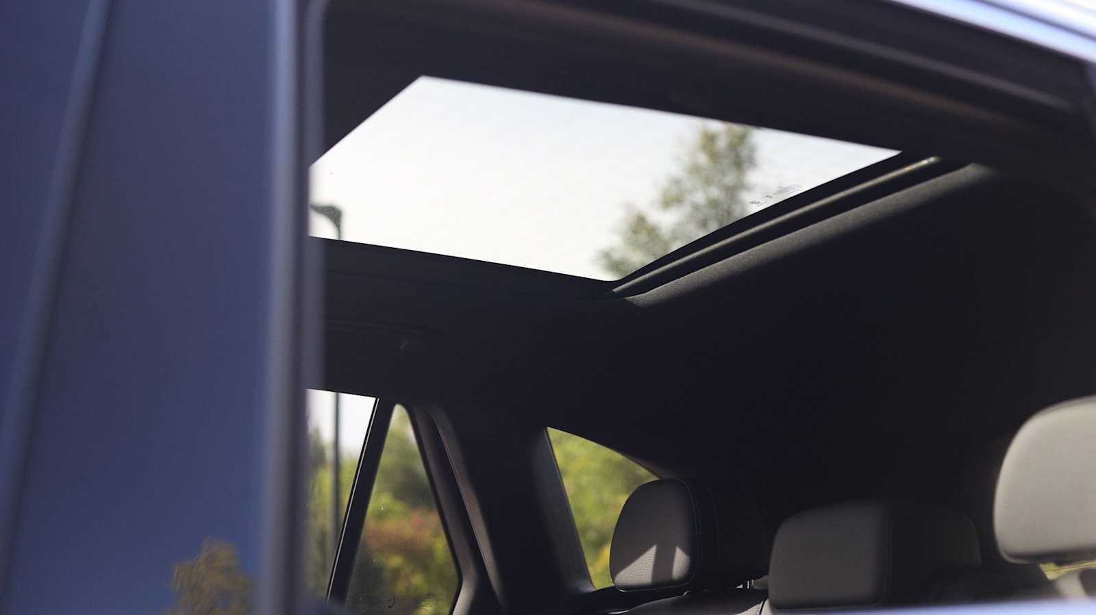 Used 2026 Mercedes-Benz GLC 300 4MATIC image 23