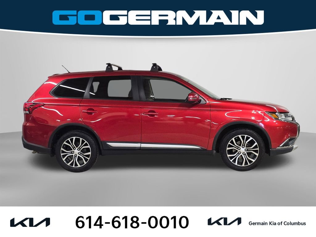 Used 2016 Mitsubishi Outlander SE image 7