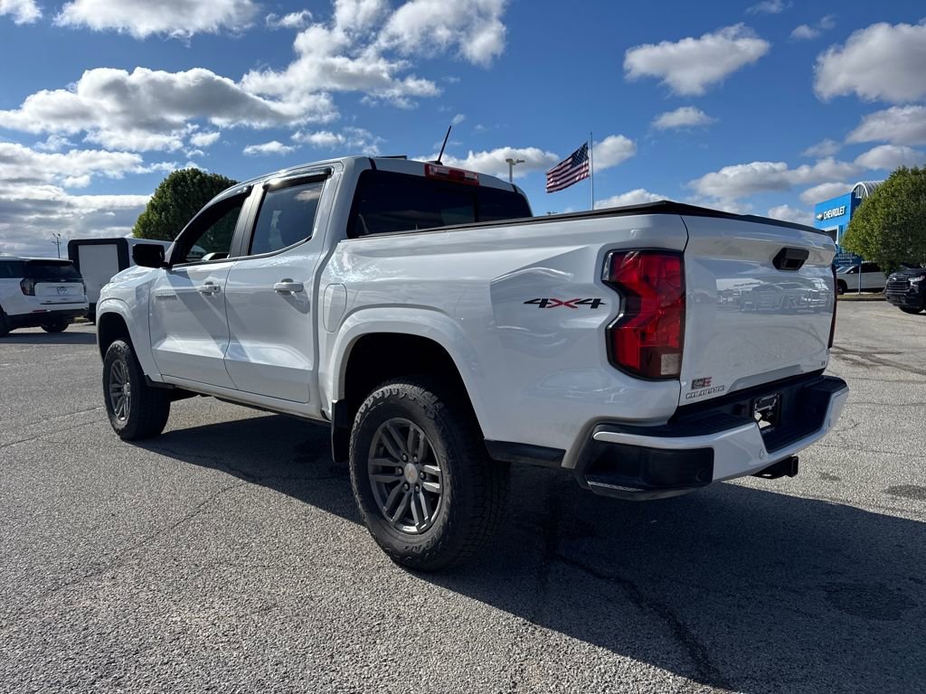 Used 2024 Chevrolet Colorado LT w/ LT Convenience Package image 4