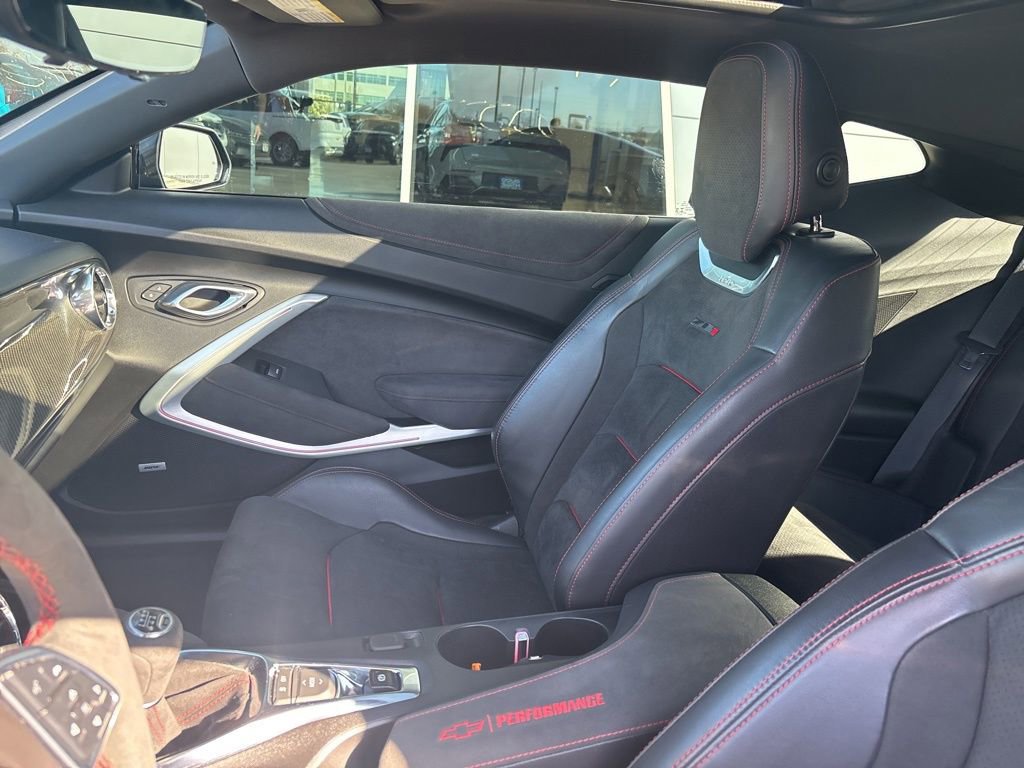 Used 2021 Chevrolet Camaro ZL1 image 9