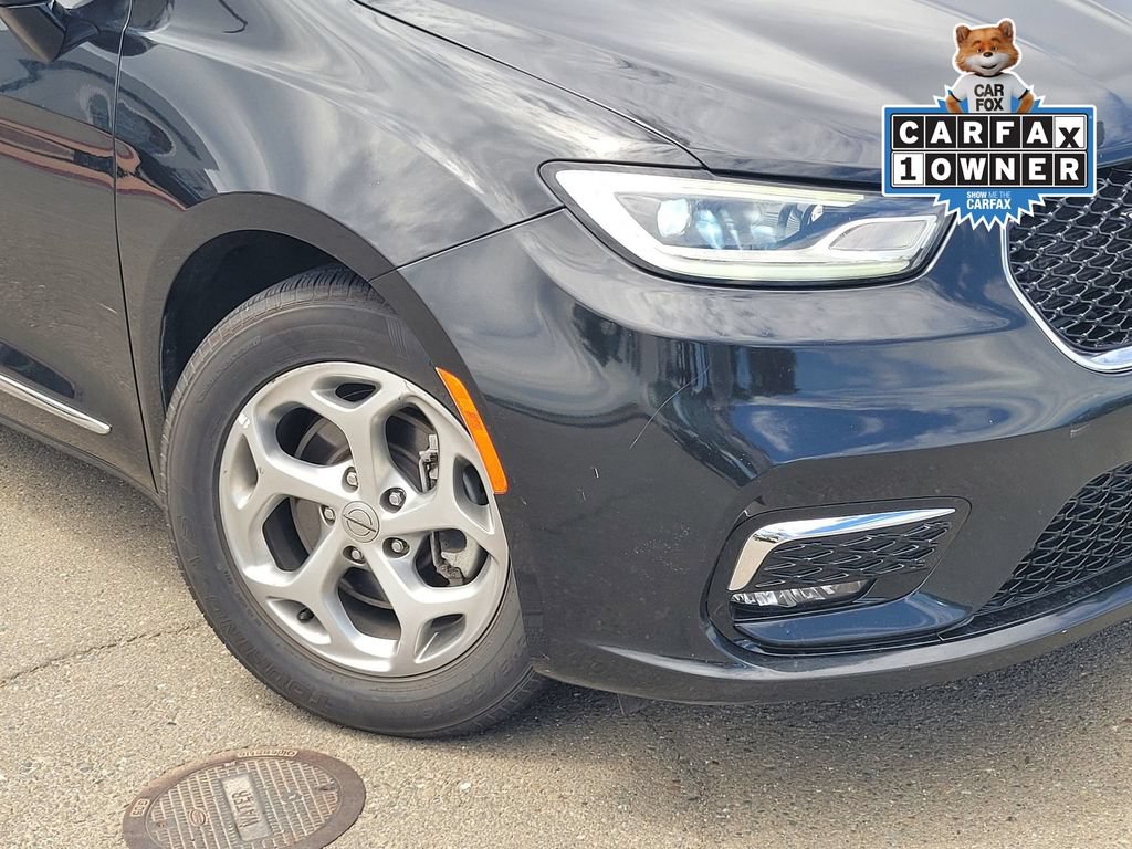 Used 2023 Chrysler Pacifica Limited FWD image 9