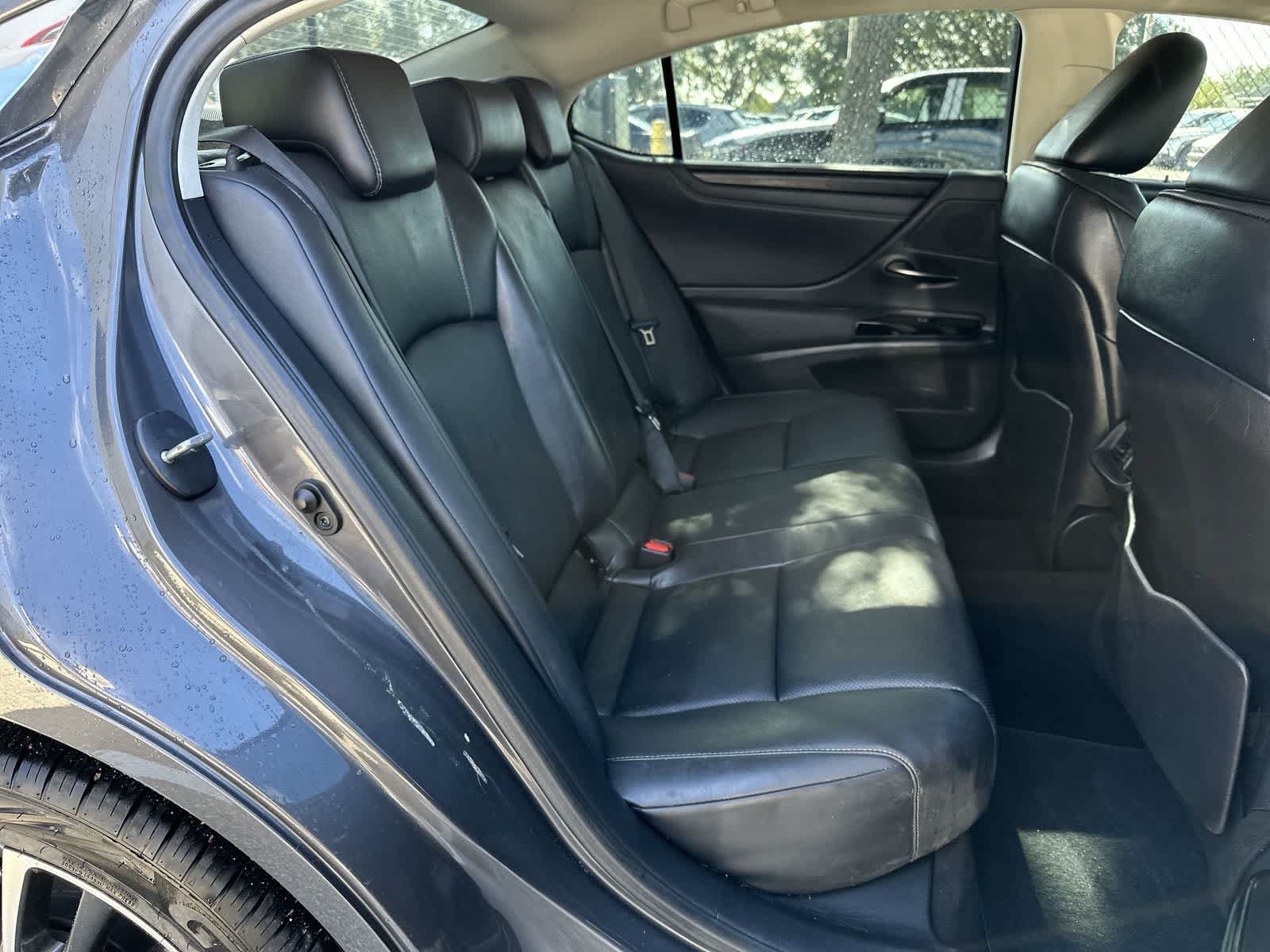 Used 2023 Lexus ES 250 w/ Premium Package AWD/4WD image 18