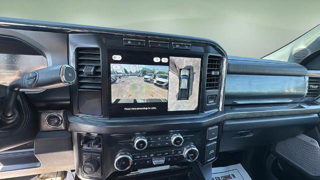 Used 2023 Ford F350 Lariat w/ FX4 Off-Road Package AWD/4WD image 7