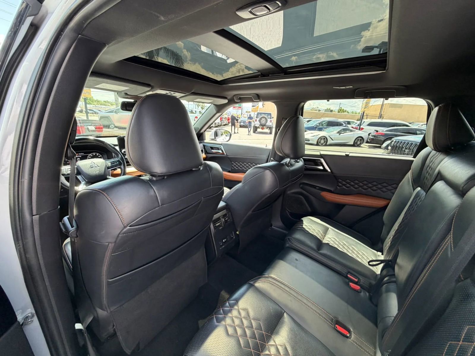 Used 2024 Mitsubishi Outlander SEL FWD image 30