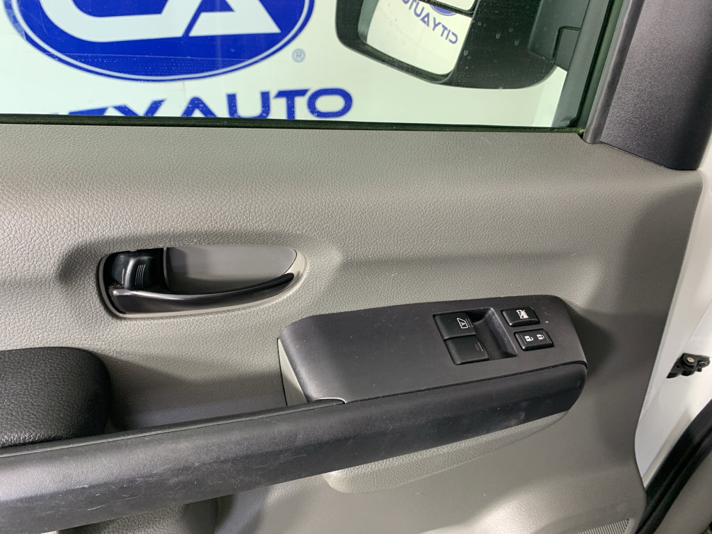 Used 2019 Nissan NV 2500 SV RWD image 13