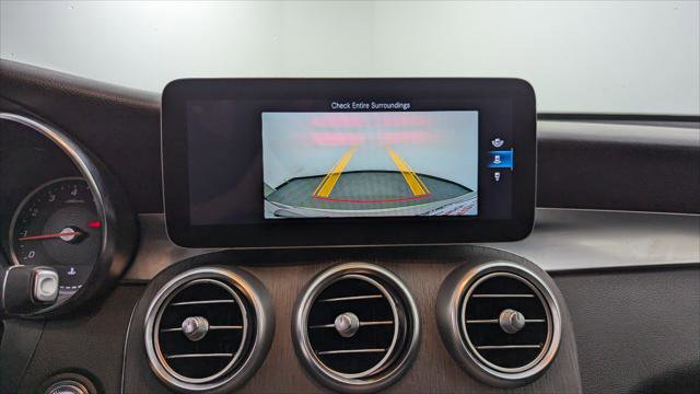 Used 2020 Mercedes-Benz GLC 300 4MATIC w/ Multimedia Package image 27