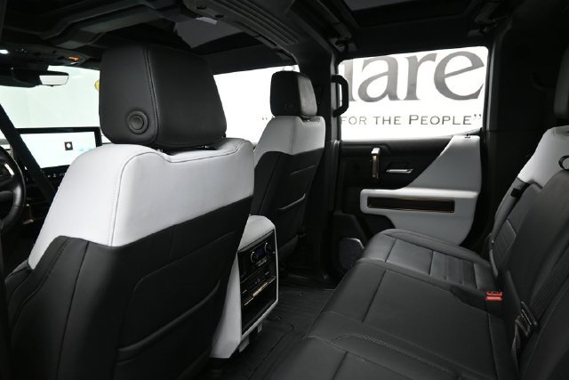 Used 2024 GMC Hummer EV 2X w/ LPO, Illumination Package AWD/4WD image 25