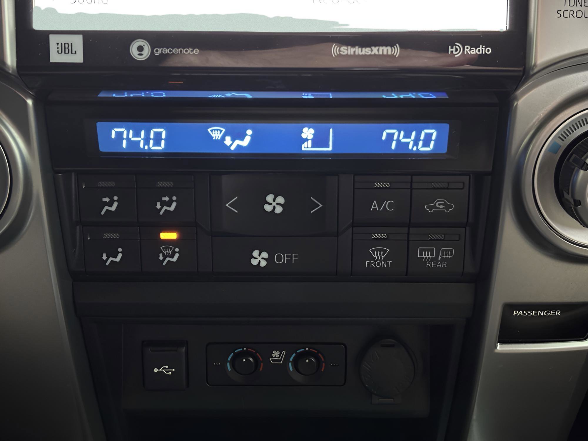 Used 2020 Toyota 4Runner Limited image 24