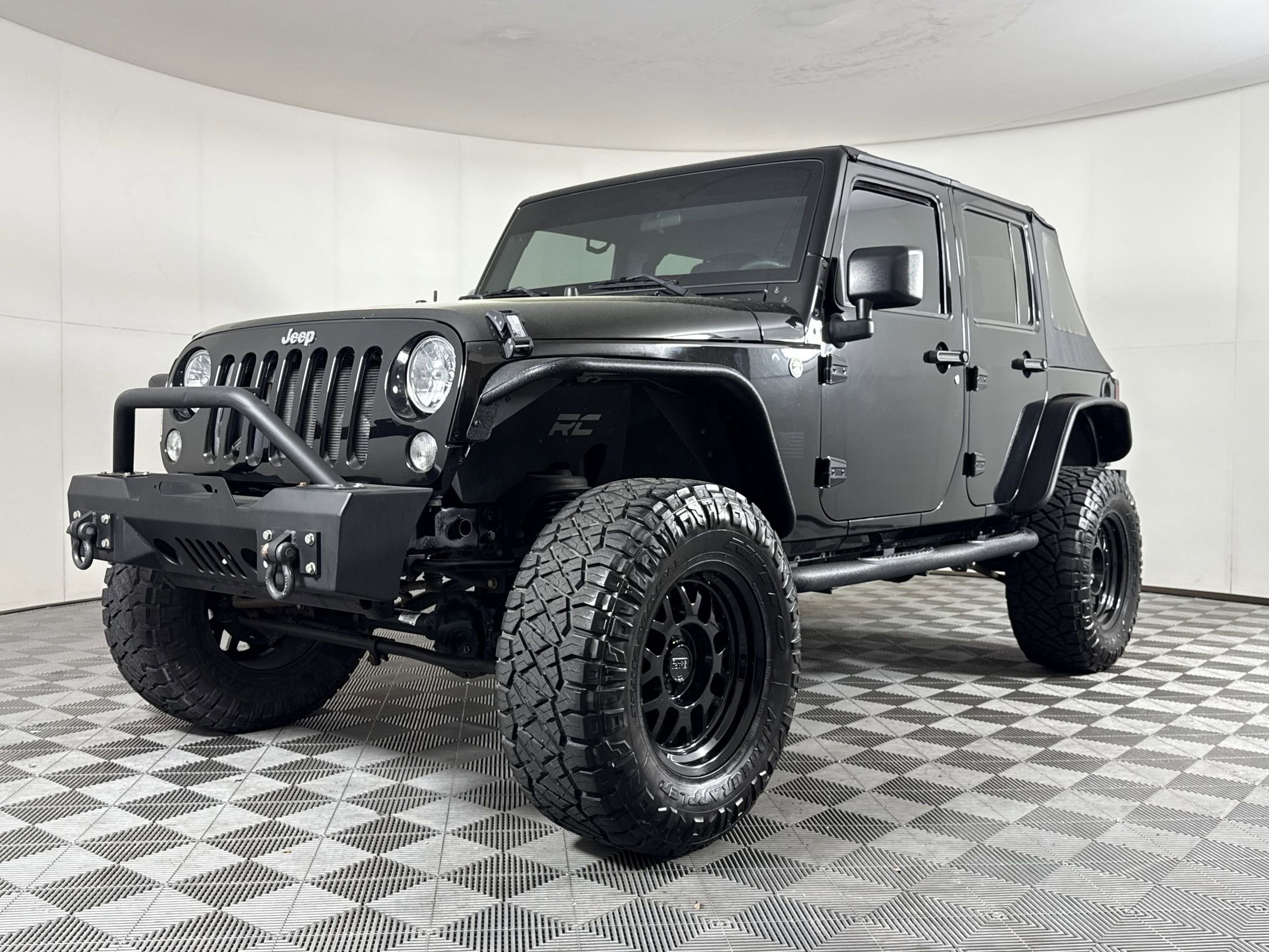Used 2015 Jeep Wrangler Unlimited Sport w/ Max Tow Package AWD/4WD image 1