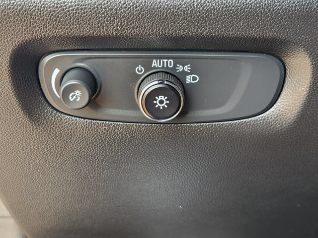 Used 2023 Chevrolet Traverse LS w/ Safety Package FWD image 21