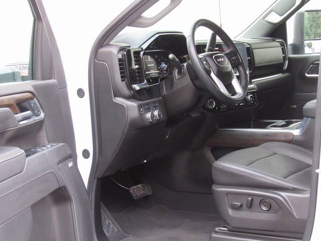 Used 2025 GMC Sierra 2500 SLT w/ SLT Premium Package AWD/4WD image 15