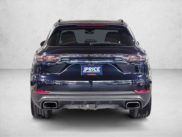 Used 2023 Porsche Cayenne AWD/4WD image 7