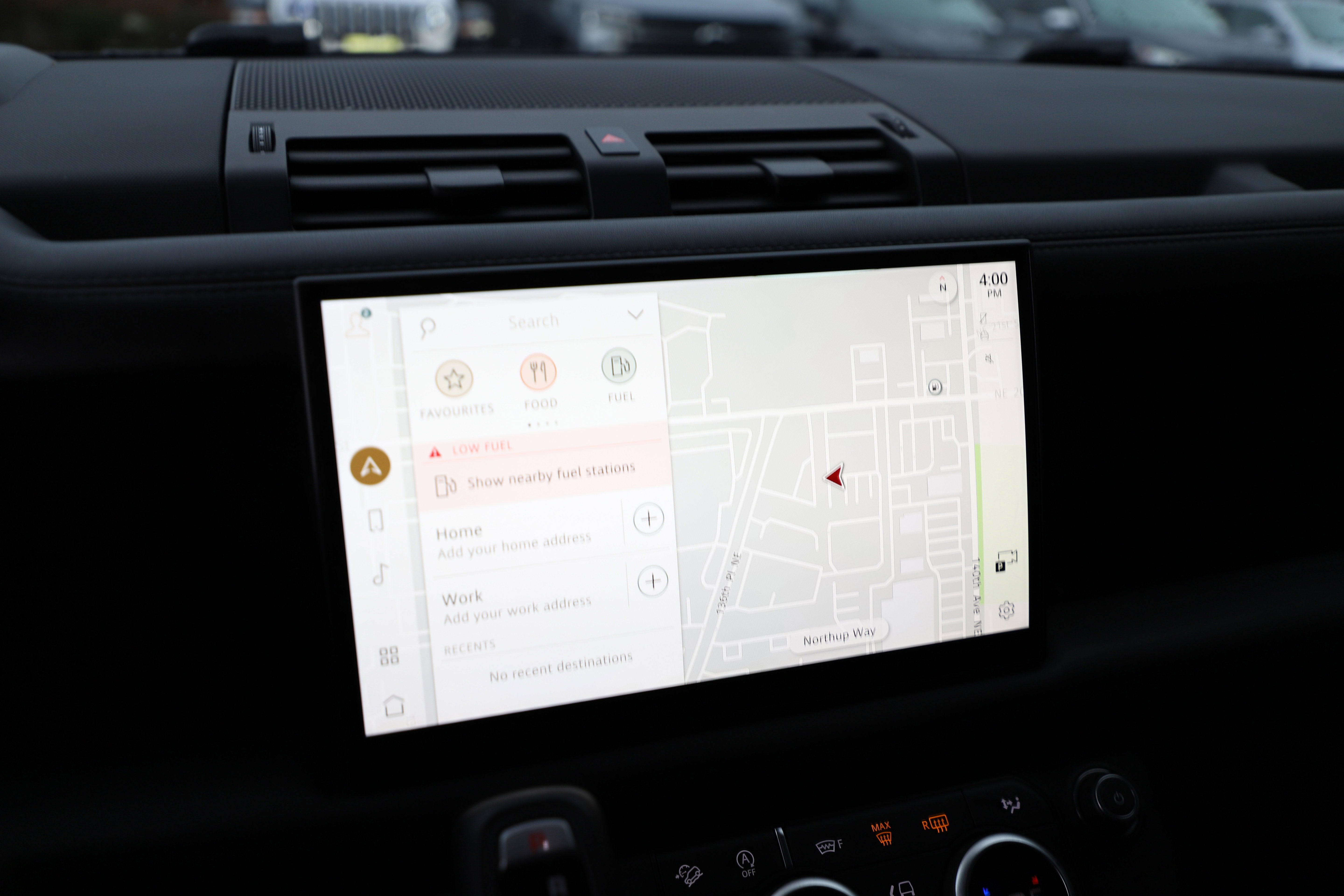 Used 2023 Land Rover Defender 90 Carpathian Edition image 16