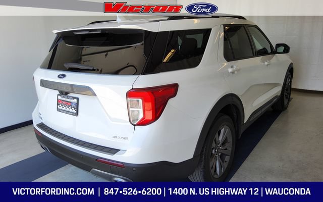 Used 2024 Ford Explorer XLT w/ Equipment Group 202A AWD/4WD image 3