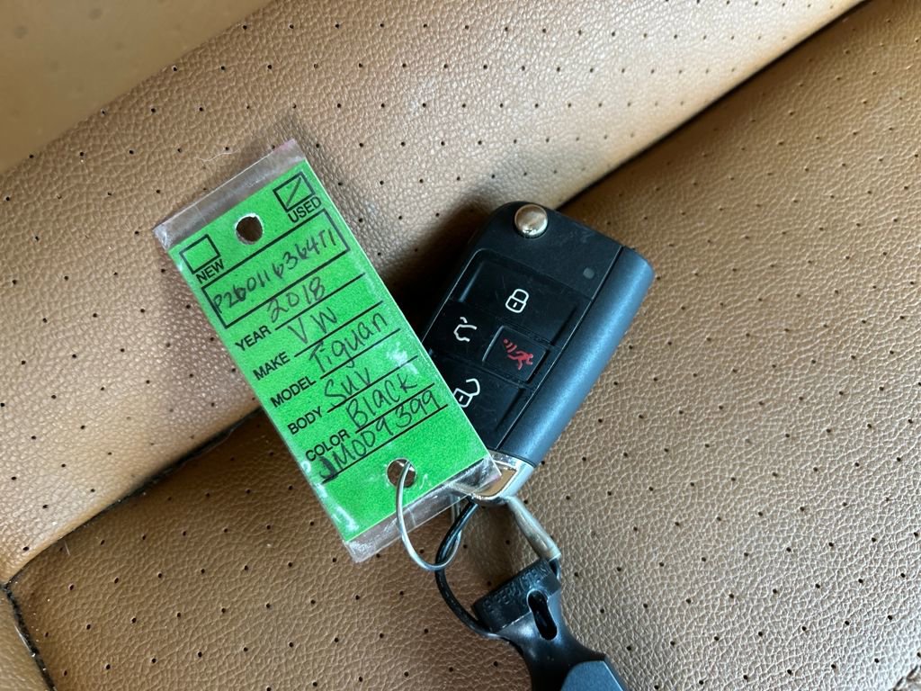 Used 2018 Volkswagen Tiguan SE image 32