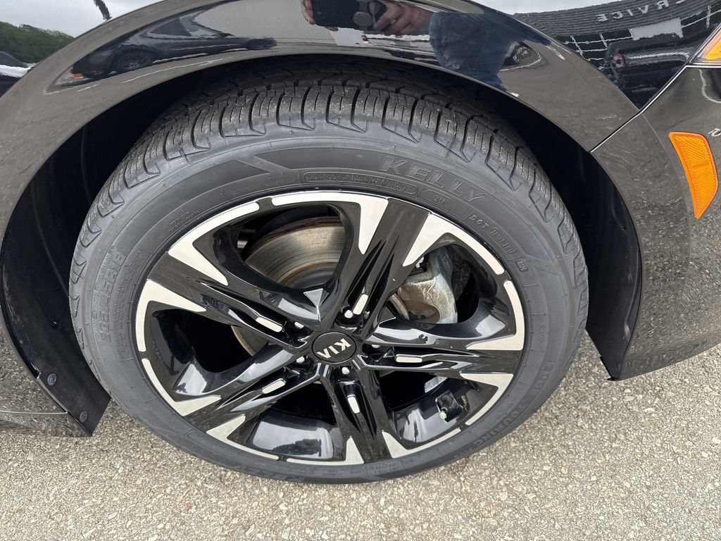 Used 2021 Kia K5 GT-Line AWD/4WD image 12