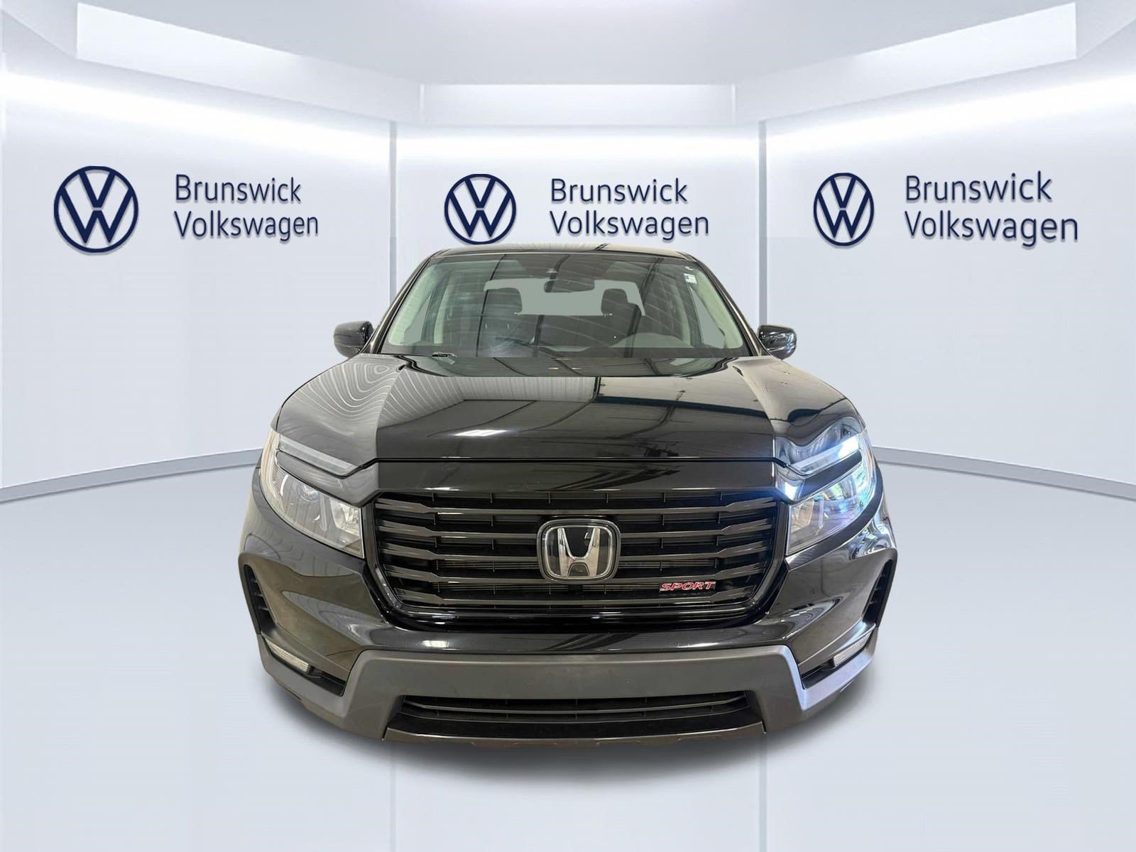 Used 2023 Honda Ridgeline Sport image 3
