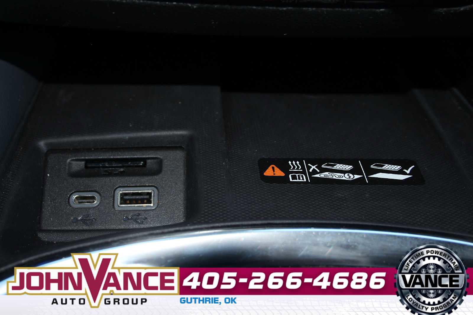 Used 2023 Buick Enclave Premium w/ Experience Buick Package image 39