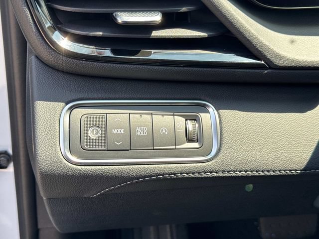 New 2027 Buick Enclave Avenir w/ LPO, Illumination Package FWD image 28
