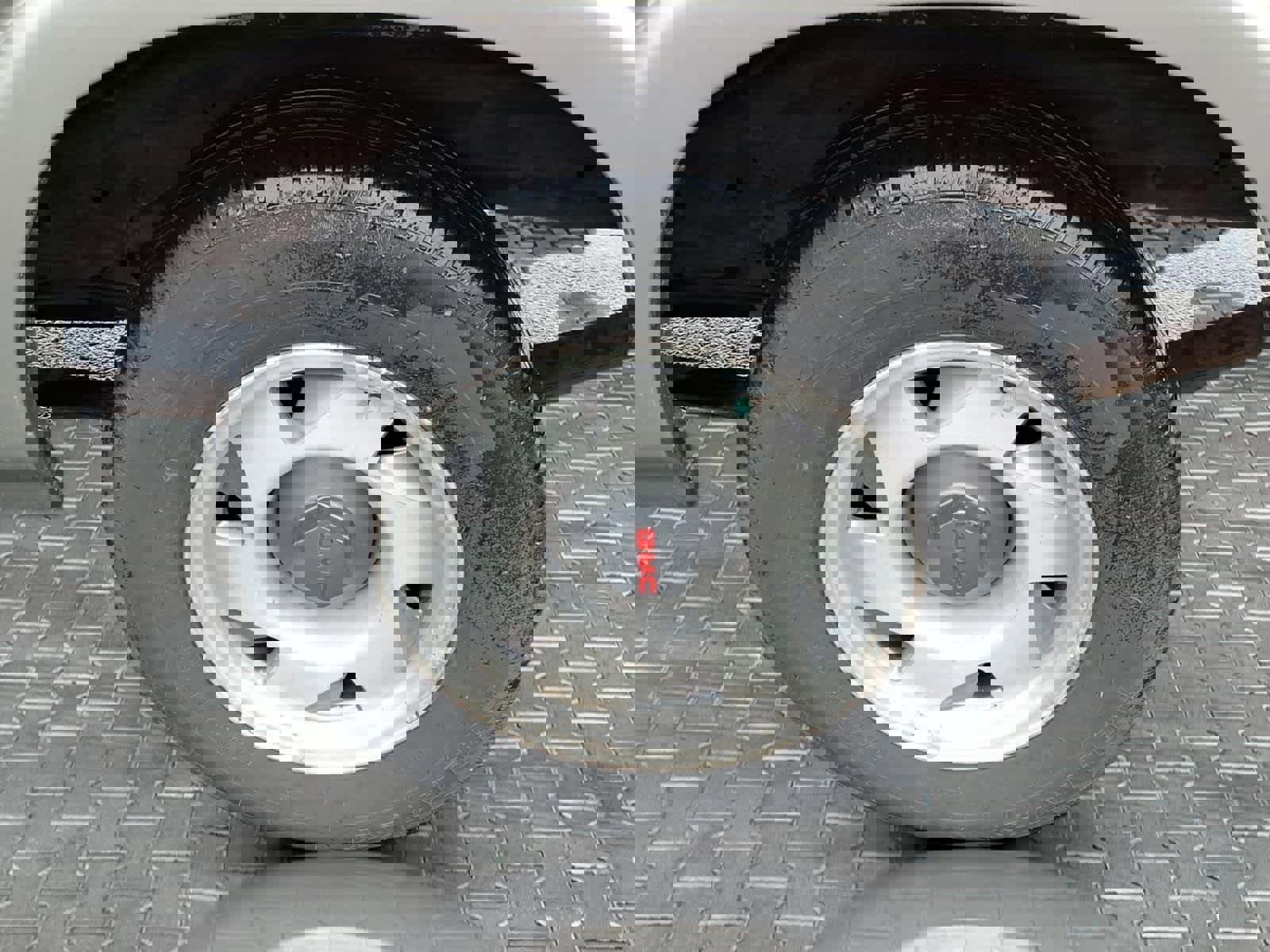 Used 2003 GMC Sonoma SLS image 9