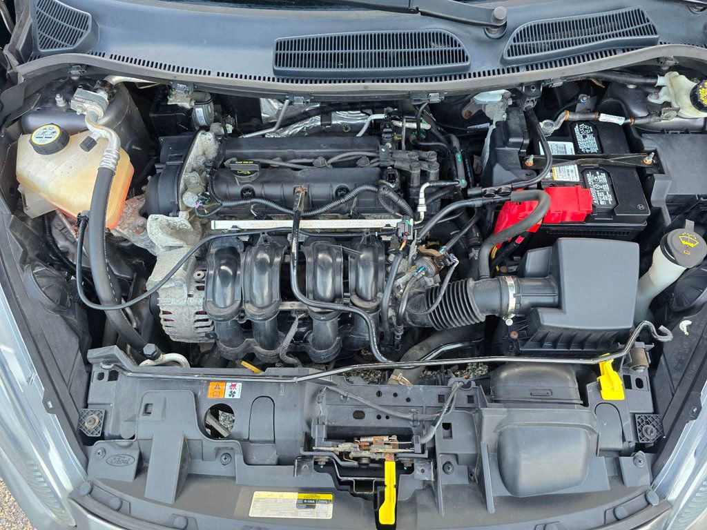 Used 2014 Ford Fiesta SE w/ Equipment Group 201A FWD image 12