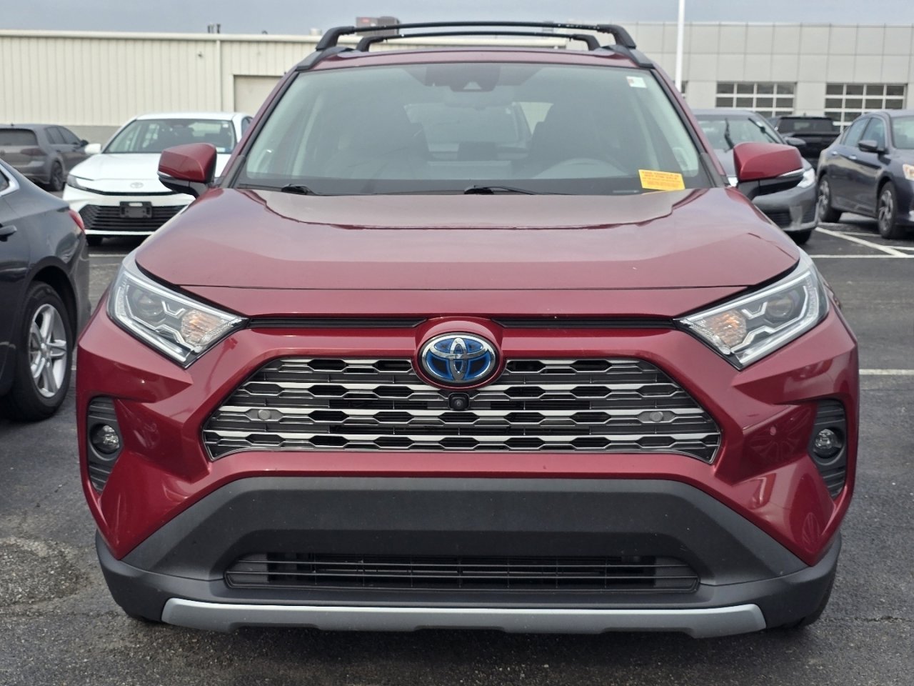 Used 2020 Toyota RAV4 Limited image 2