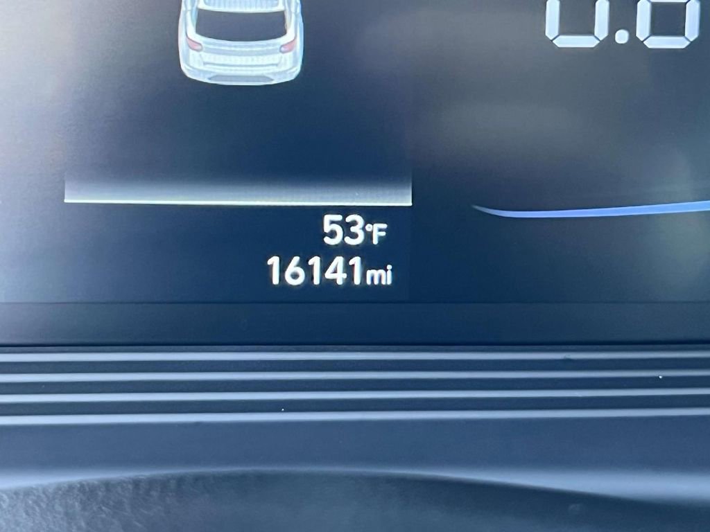 Certified 2024 Hyundai Venue Limited image 30