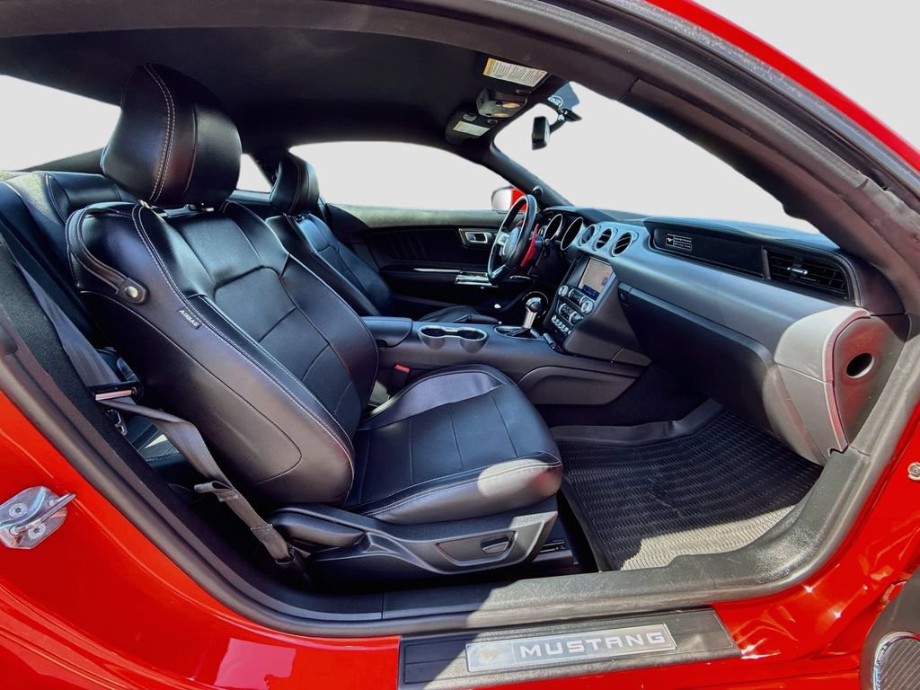 Used 2020 Ford Mustang Premium RWD image 28