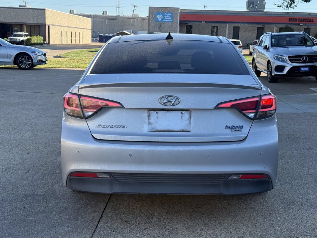 Used 2016 Hyundai Sonata Limited w/ Option Group 02 FWD image 5