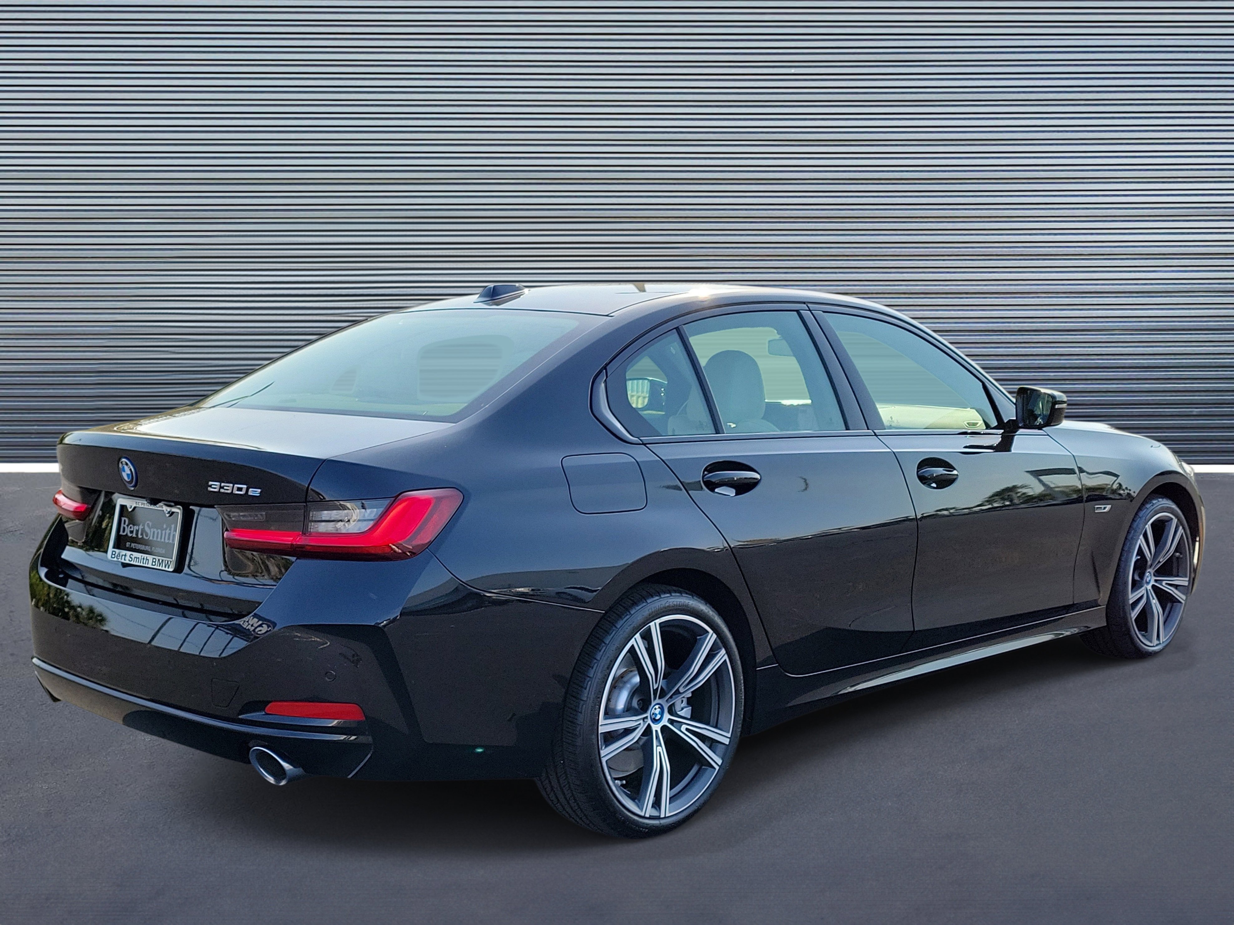 Used 2023 BMW 330e w/ Driving Assistance Package image 3