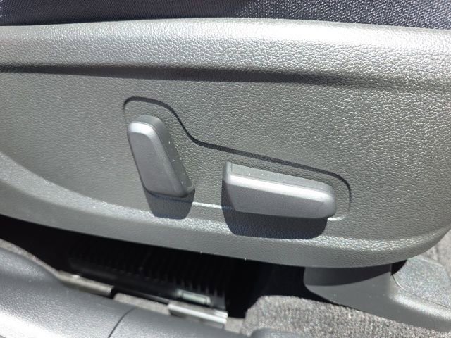 Certified 2023 Hyundai Santa Fe SEL w/ Premium Package FWD image 10