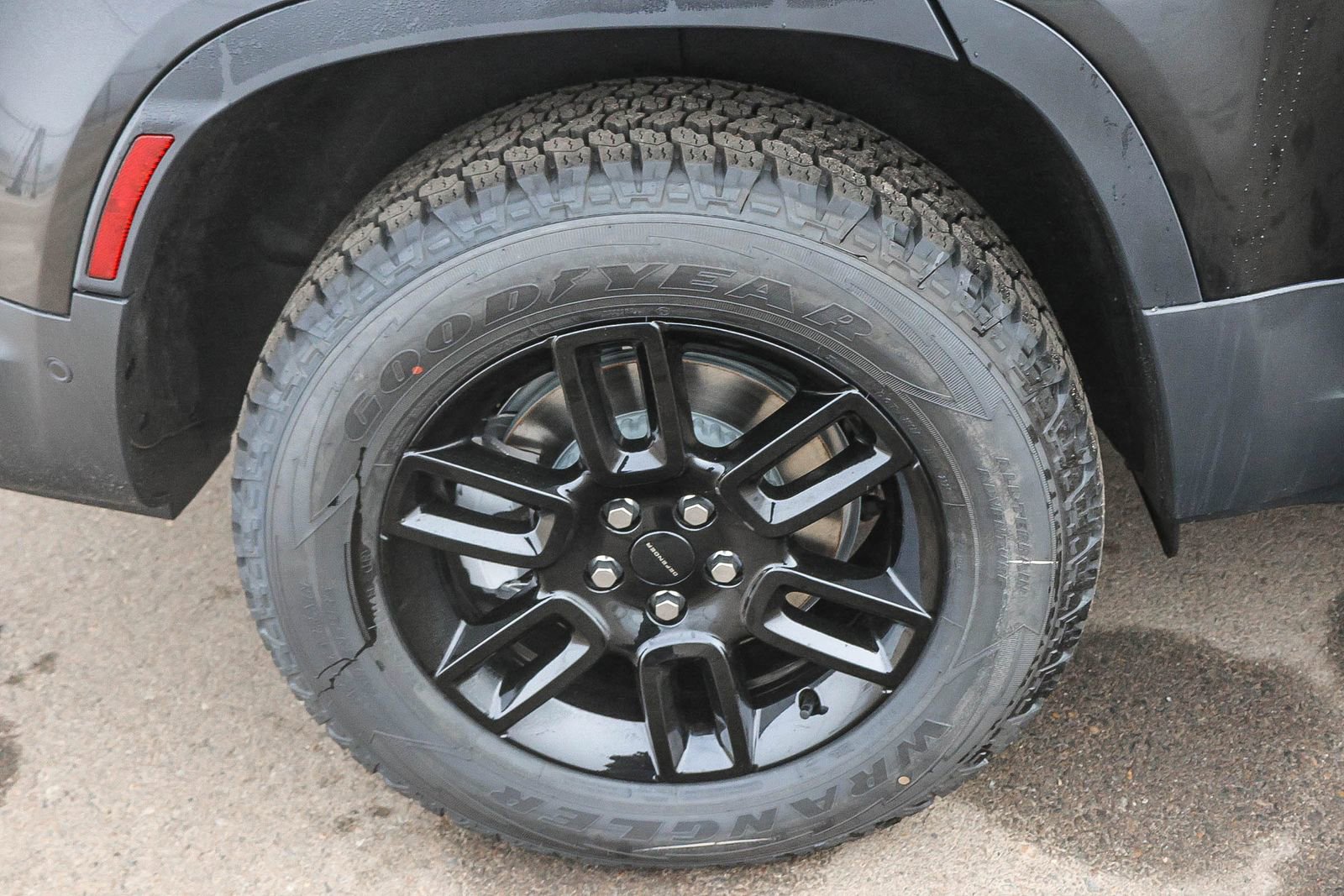 New 2026 Land Rover Defender 130 S AWD/4WD image 13