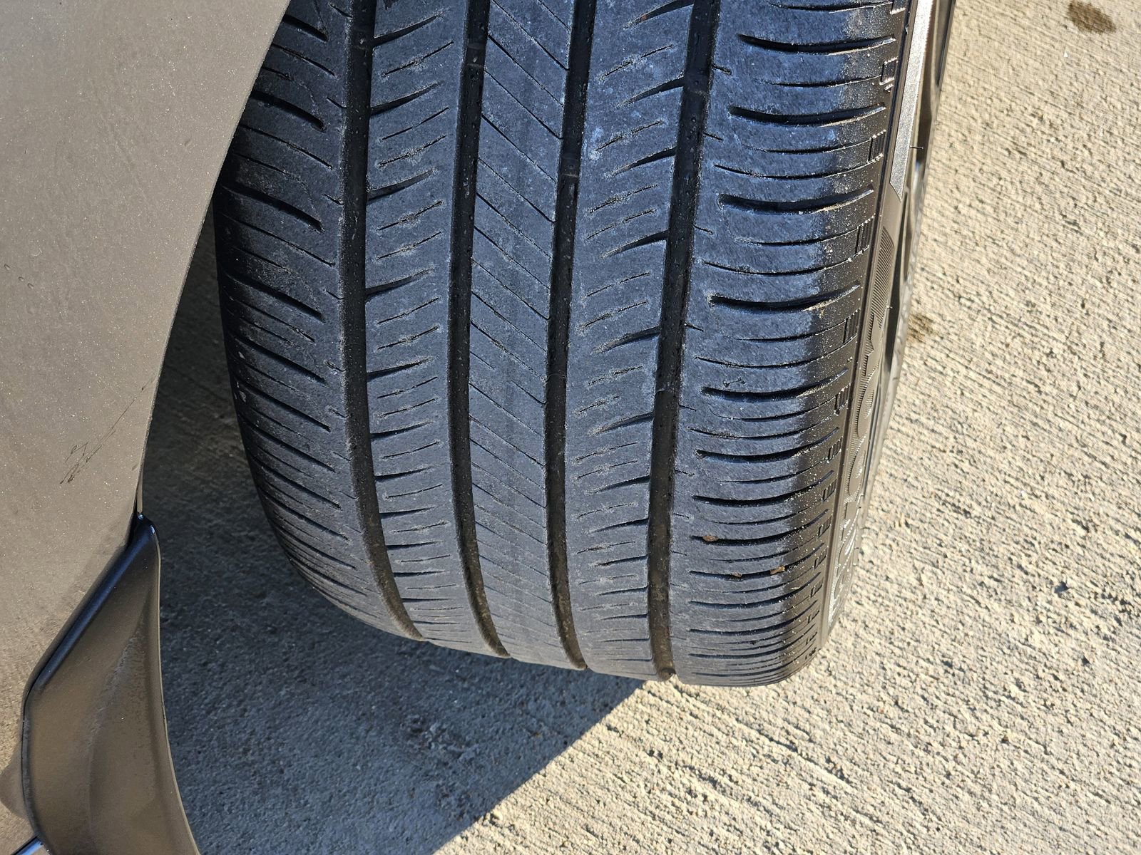 Used 2025 Toyota Camry SE w/ Convenience Package image 14