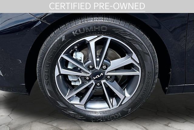 Used 2022 Kia Forte LXS image 8
