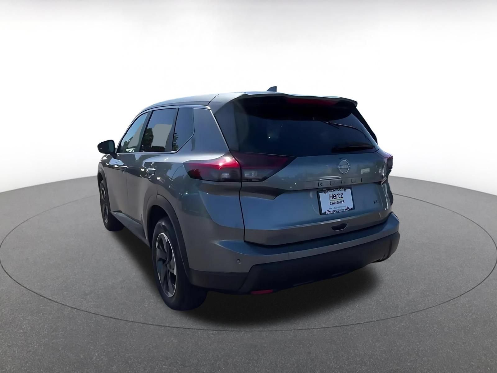 Used 2025 Nissan Rogue SV AWD/4WD image 11