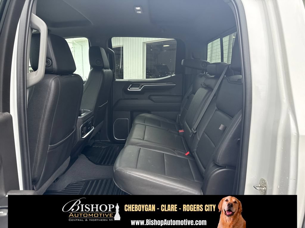 Used 2022 Chevrolet Silverado 1500 LTZ AWD/4WD image 16