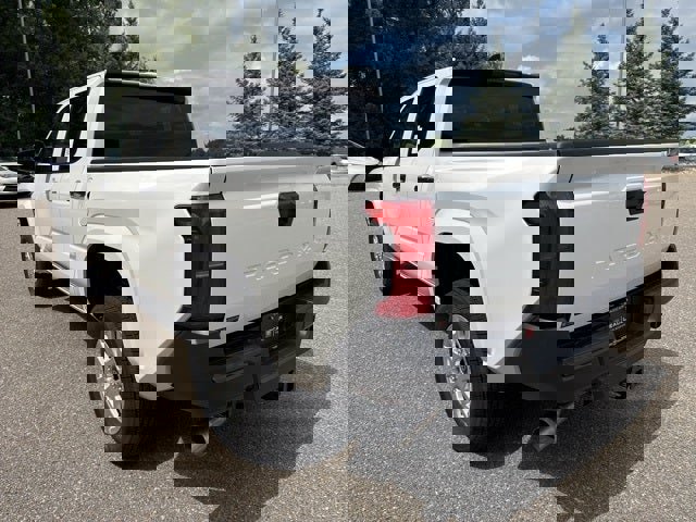 Used 2025 Toyota Tacoma SR image 7