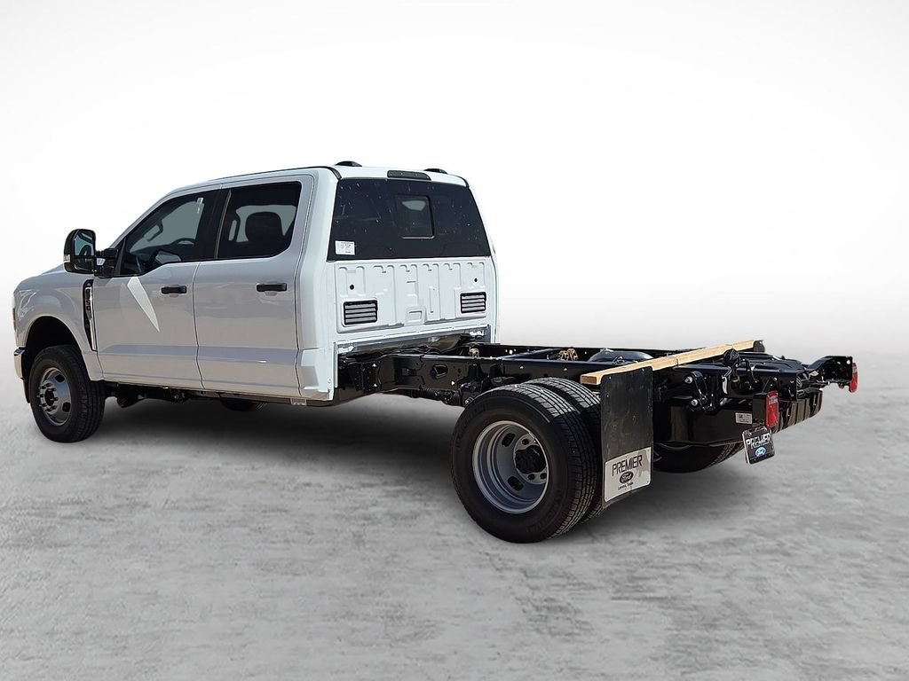 New 2026 Ford F350 XL w/ XL Chrome Package AWD/4WD image 7