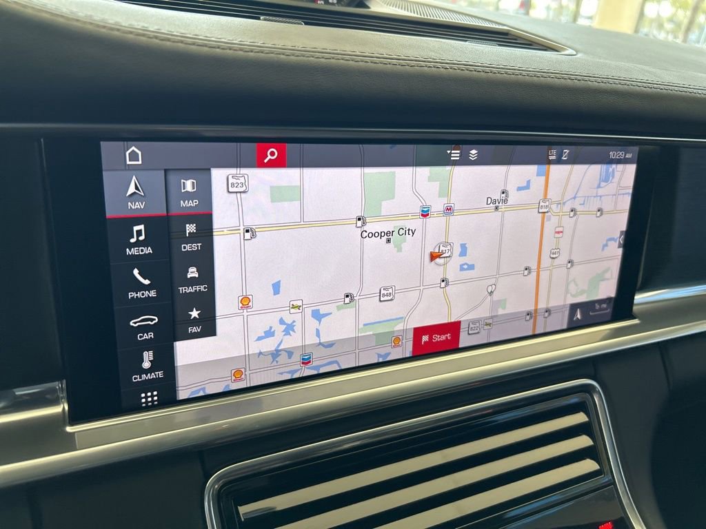 Used 2020 Porsche Panamera GTS image 10