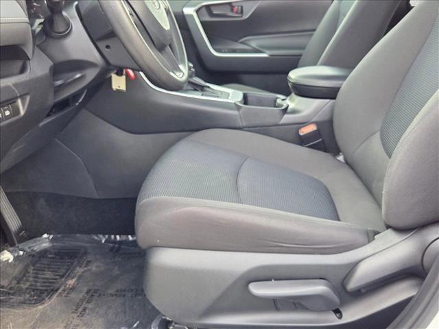 Used 2024 Toyota RAV4 LE image 15