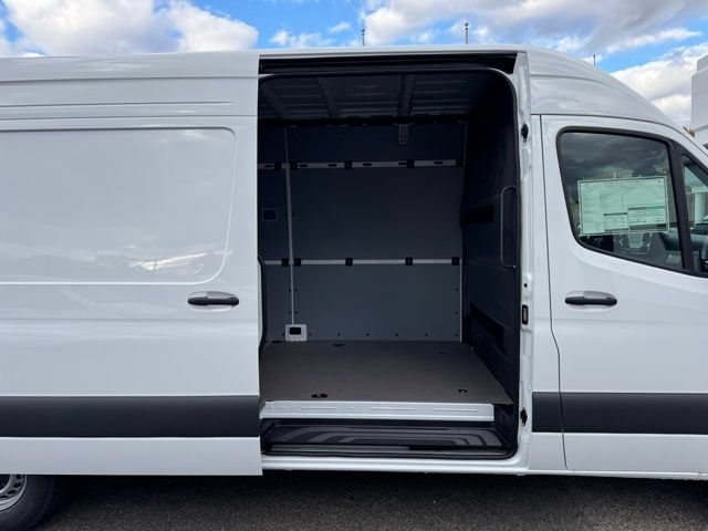 New 2026 Mercedes-Benz Sprinter 2500 image 10