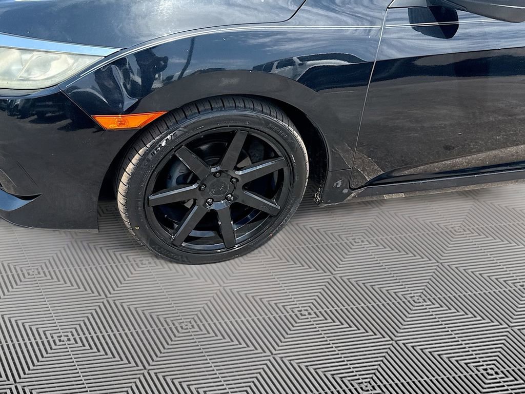 Used 2018 Honda Civic LX image 31