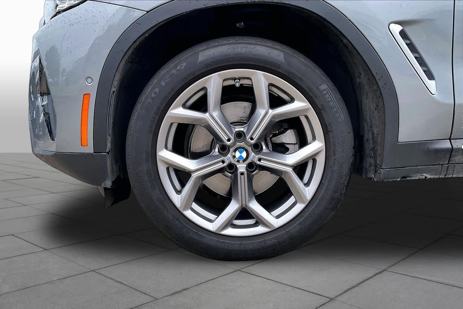 Used 2024 BMW X3 xDrive30i w/ Premium Package w/ZPA AWD/4WD image 10