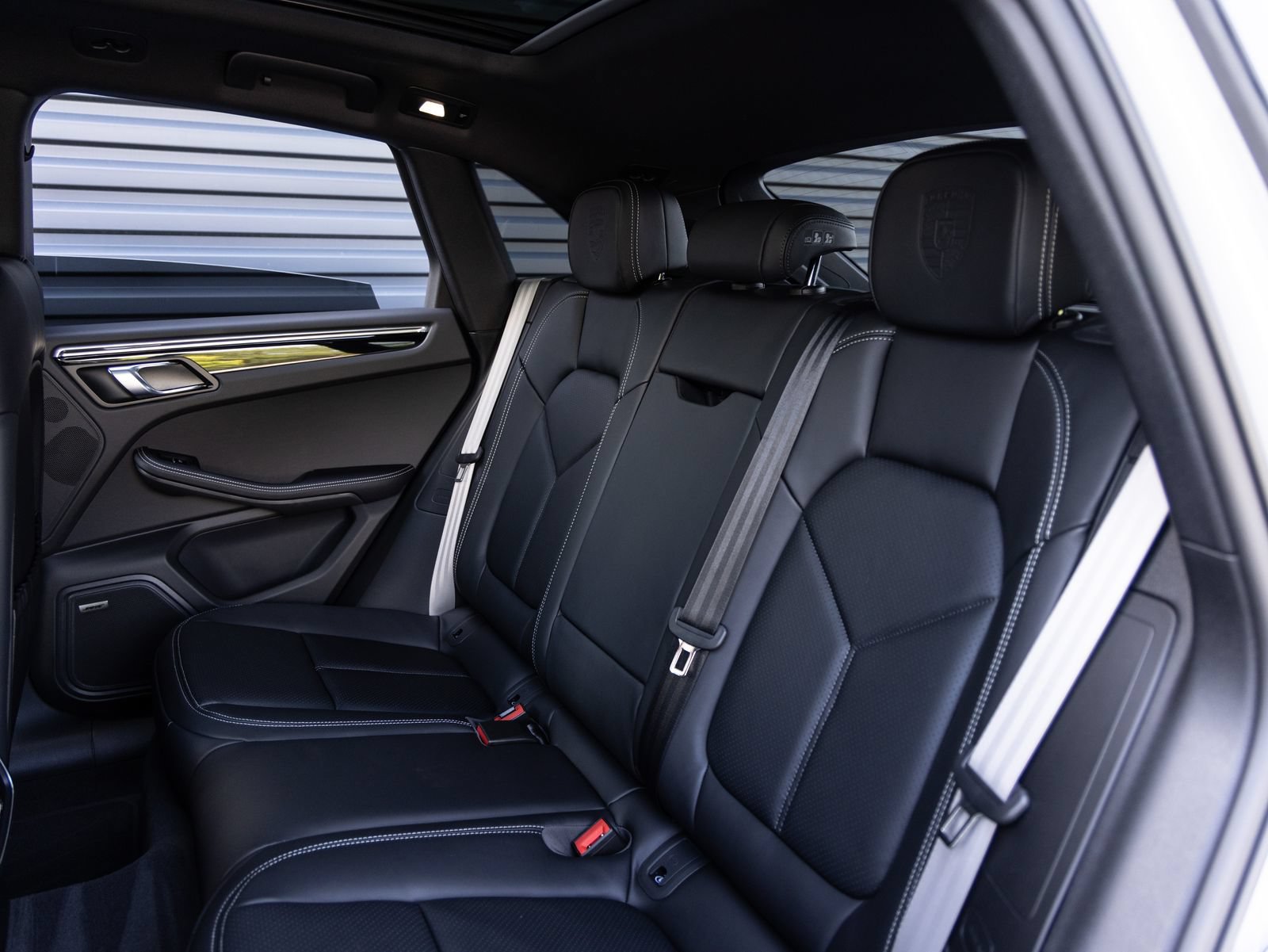 New 2026 Porsche Macan S AWD/4WD image 27