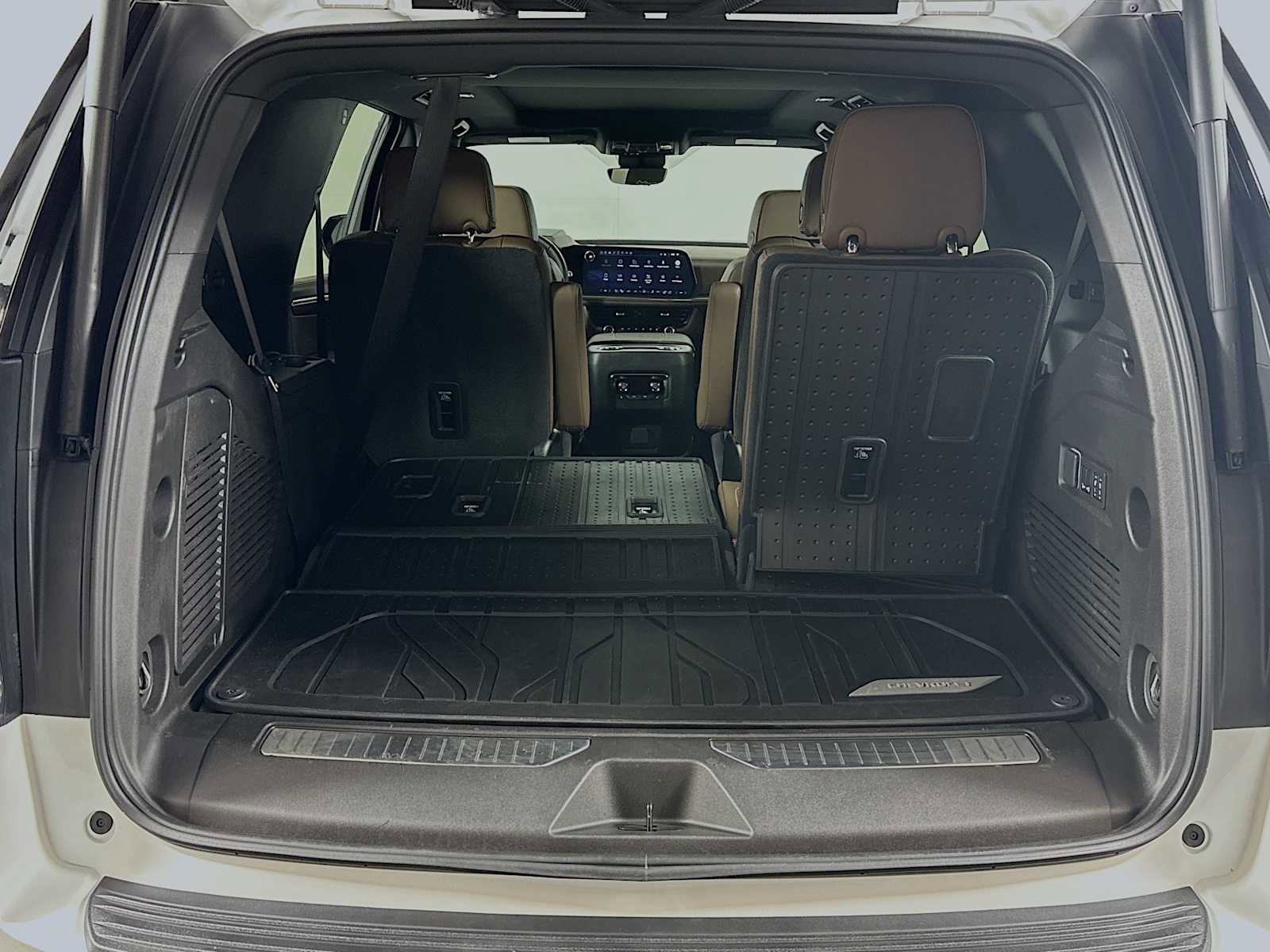 Used 2025 Chevrolet Tahoe High Country w/ Sun And Tow Package image 26